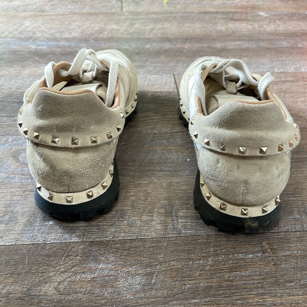 Valentino garavani flycrew rockstud leather accent trainer sneakers - Picture 3 of 12